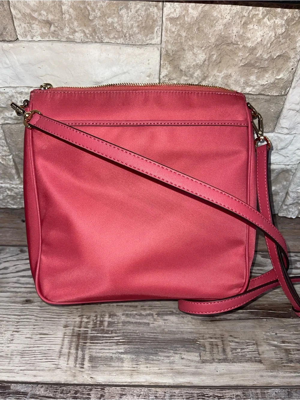 Michael Kors 32H9GT9C3C Jet Set Charm Nylon North South Shoulder Bag Light Berry